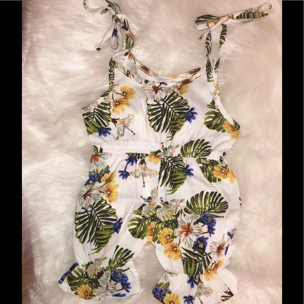 boutique item 🌴
